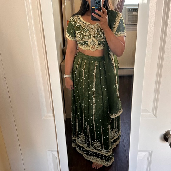 Indian Wedding Guest Lehenga - Picture 4 of 7